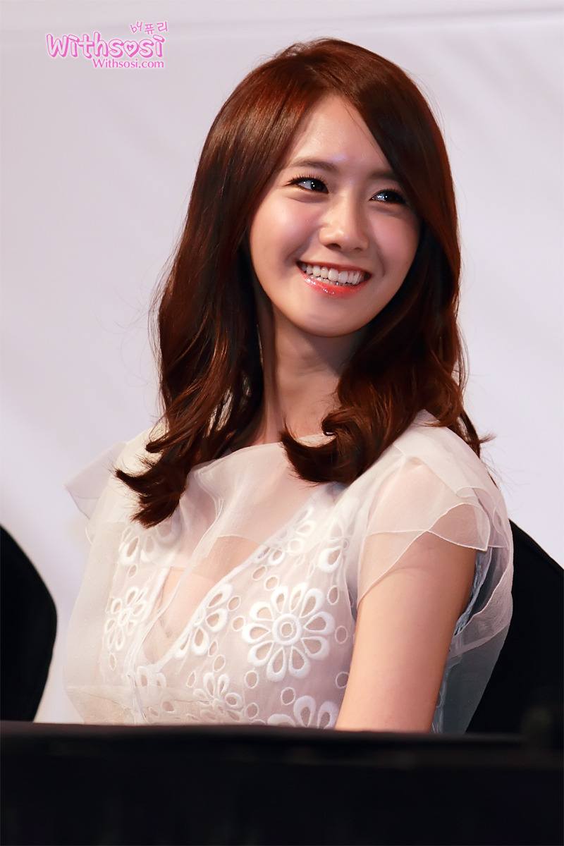 Yoona @KBS Love Rain Press Conference  1443243E4F6B276D1F7A65