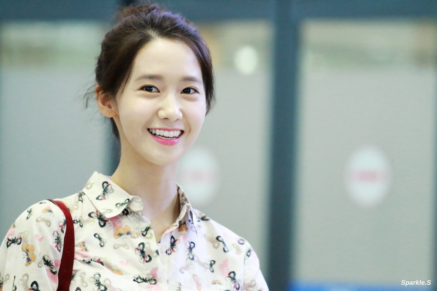 [PIC][26-05-2015]YoonA trở về Hàn Quốc vào trưa nay 2115B940556FFBBC138488