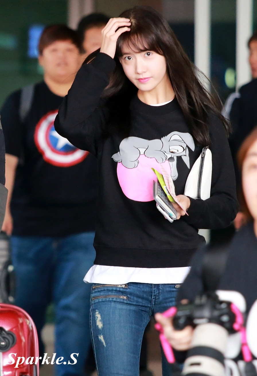 [PIC][11-04-2015]YoonA trở về Hàn Quốc vào trưa nay 225B5638552968CA2B96C5