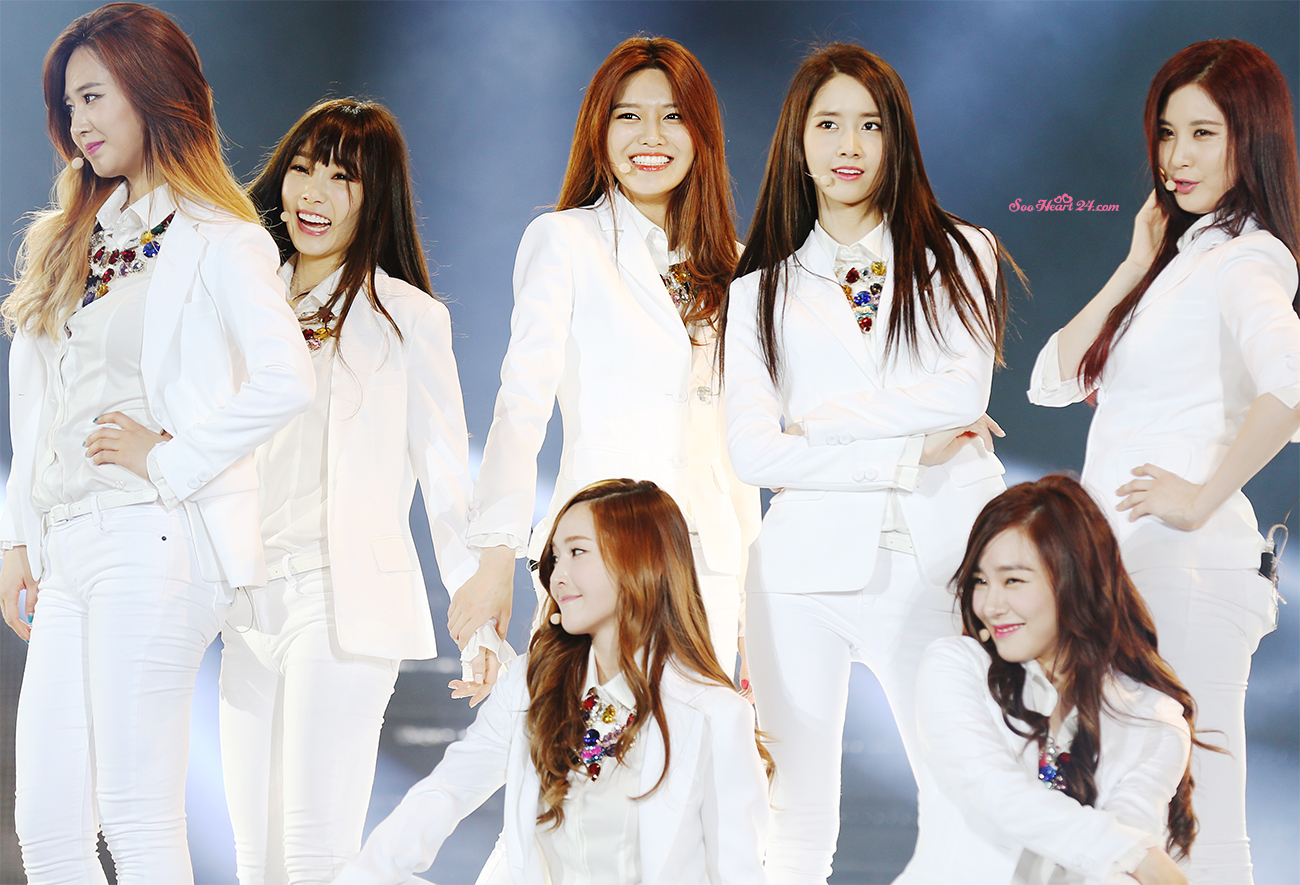 [PIC][22-03-2014]SNSD xuất phát đi Việt Nam để tham dự "2014 HEC KOREA FESTIVAL in Viet Nam" vào sáng nay - Page 10 270ADD5053616CB10DD69C