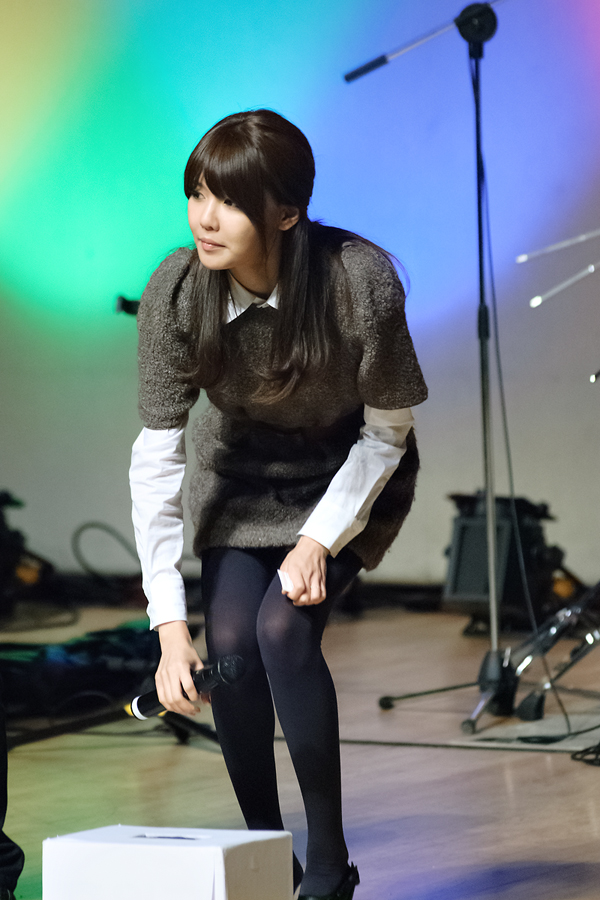 [PICs][1.12.12] Sooyoung - MC @ Story of Exit No.4  127AA33350BCA6B8328307