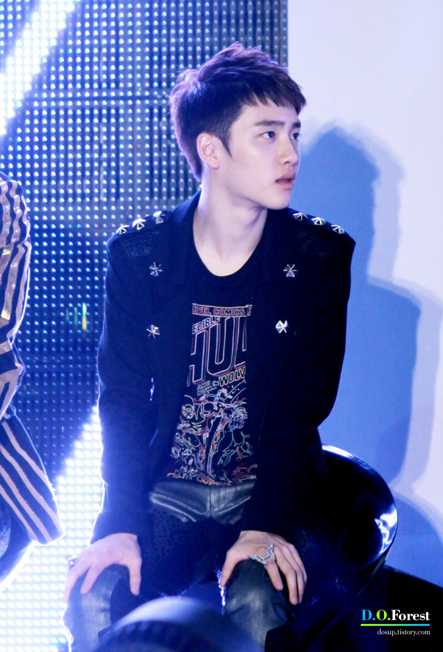 120602 D.O @ Genie Show 151FED474FCA766E18033C