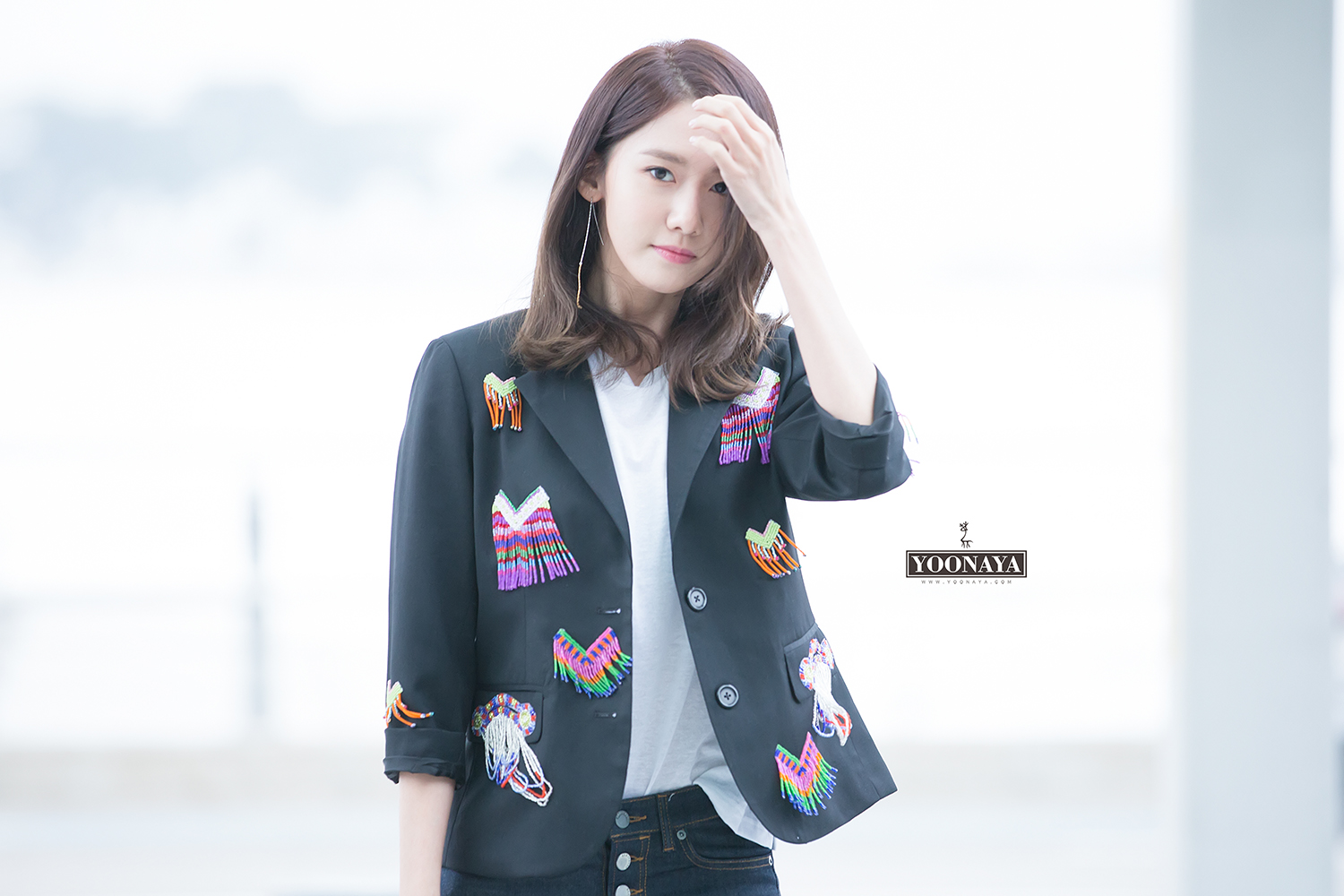 [PIC][08-04-2016]YoonA khởi hành đi Bắc Kinh – Trung Quốc để tham dự sự kiện "Star Zone" vào chiều nay - Page 2 24585B4E571796412060AF