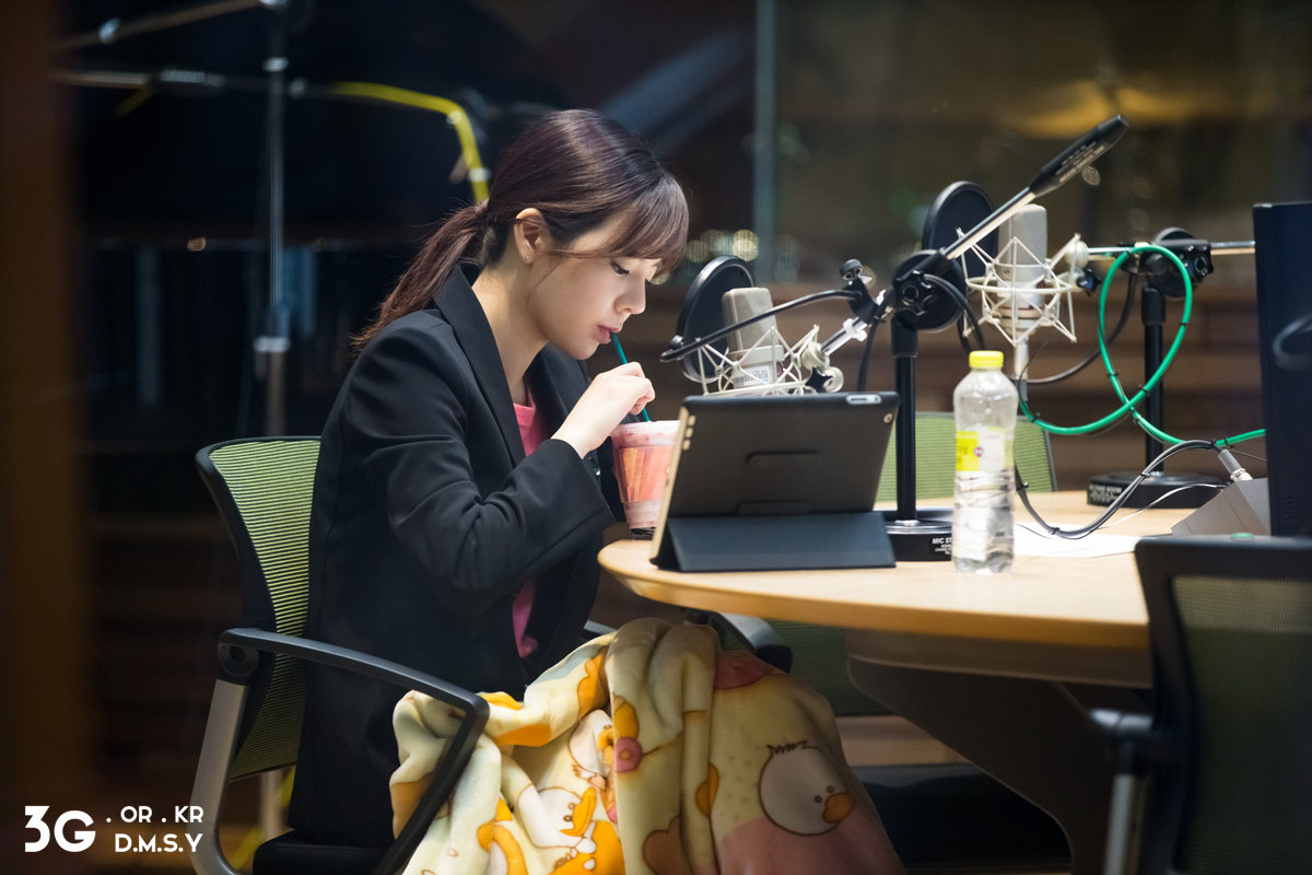 [OTHER][06-02-2015]Hình ảnh mới nhất từ DJ Sunny tại Radio MBC FM4U - "FM Date" - Page 8 252447365539E2DC107989