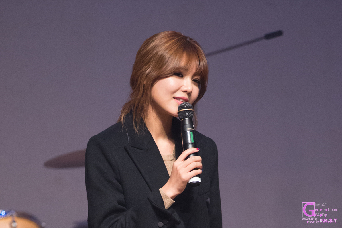 [PIC][20-12-014]SooYoung xuất hiện tại sự kiện "Korean Retinitis Pigmentosa Charity" vào chiều nay 275CF54F5495C26511E5B3